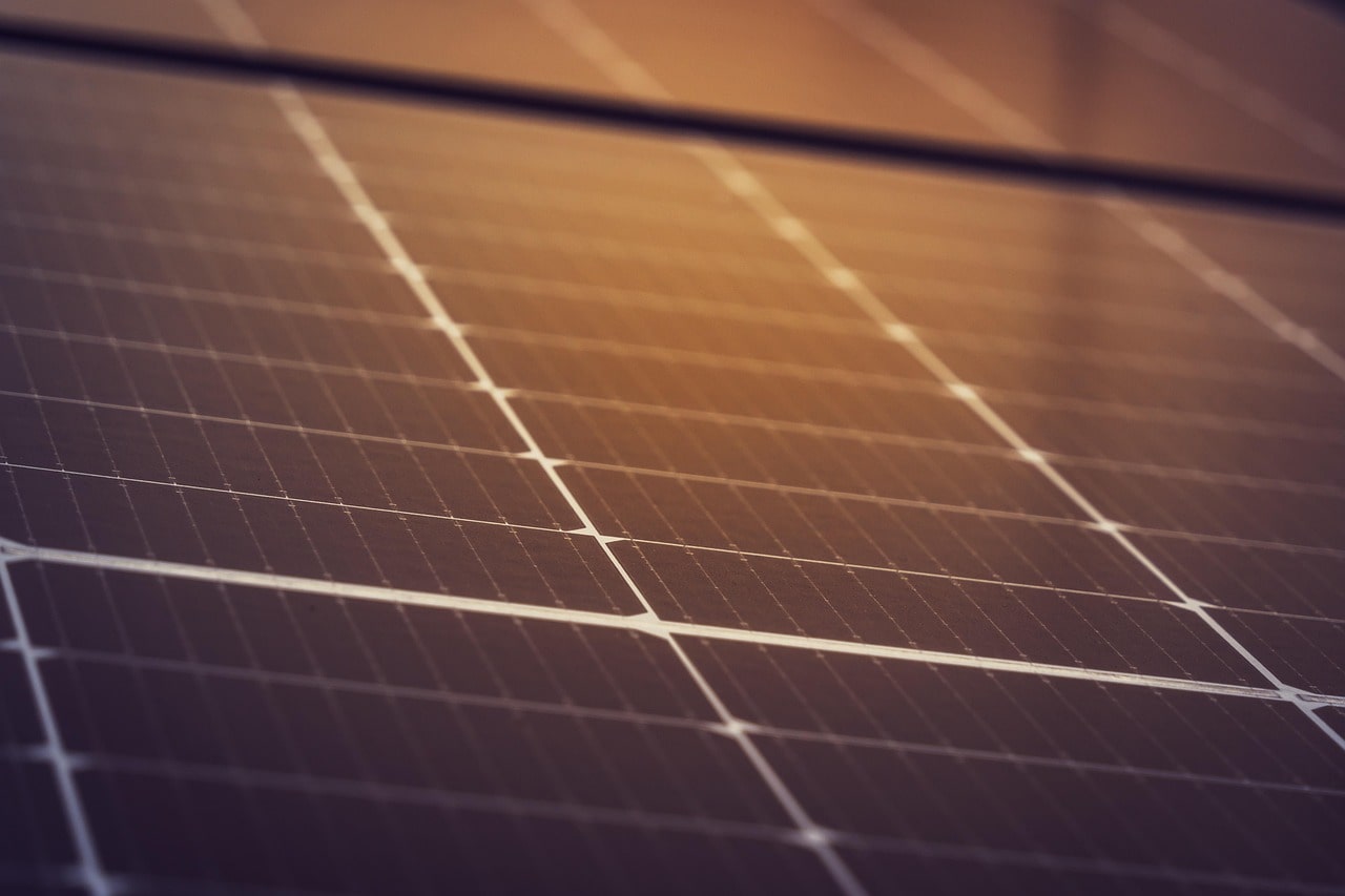 太陽光発電で光熱費削減！実践的な導入法とそのメリット